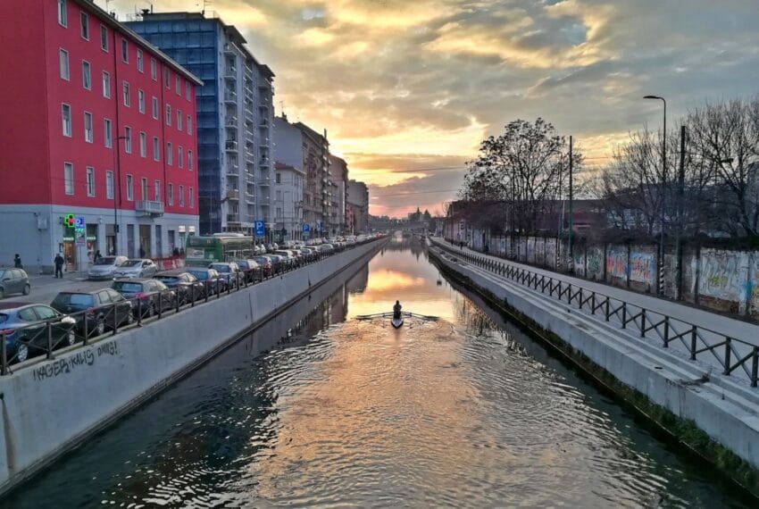 foto tramonto naviglio