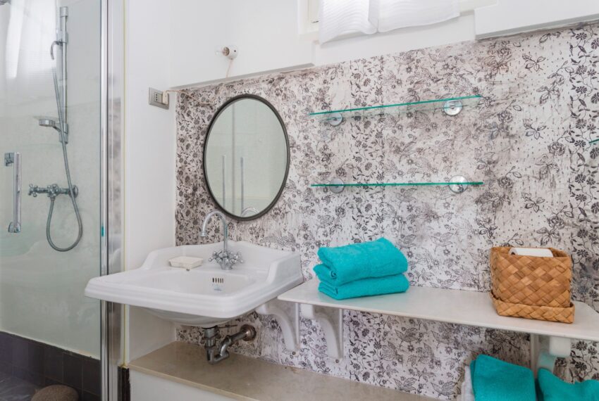 56d1faa4-51fa-41e1-8648-f9688ceff8b0