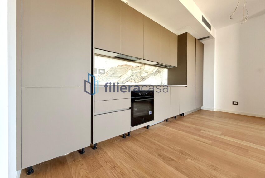 CUCINA BILOCALE SCALA A ANGOLARE (2)