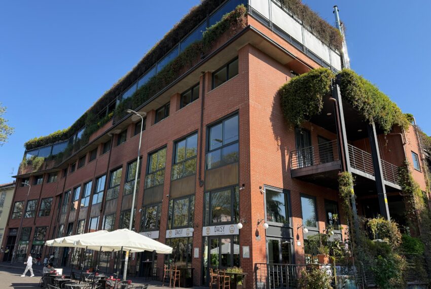 WhatsApp Image 2026-04-08 at 18.53.02