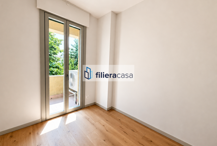 cameretta CON BALCONE